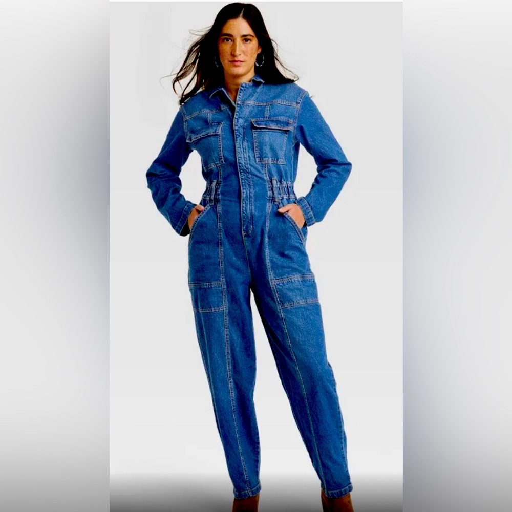 NWOT Women's Long Sleeve Denim Jumpsuit -
Universal Thread Indigo